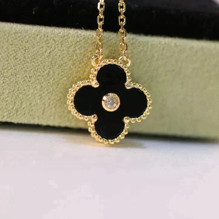 ¡®Jewelicorn¡¯CLOVER 15MM DIAMOND ONYX NECKLACE