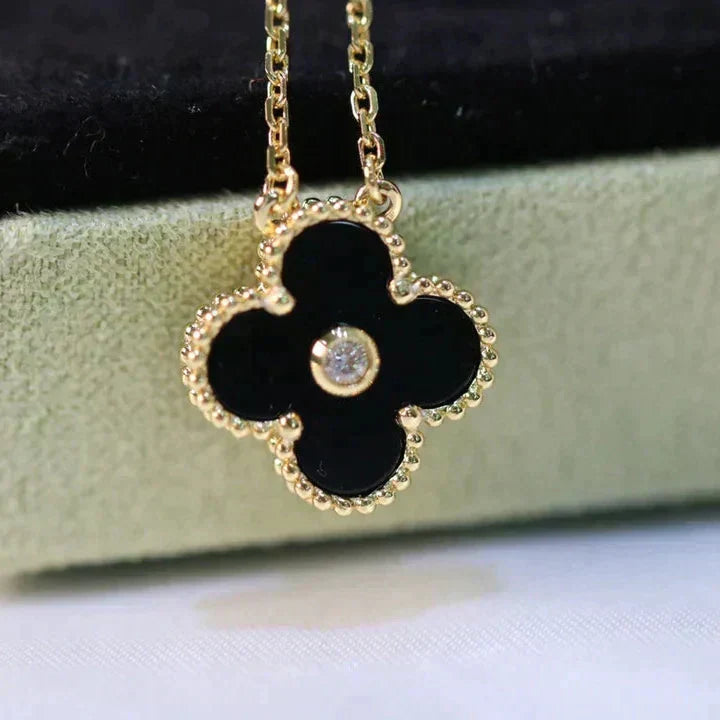 ¡®Jewelicorn¡¯CLOVER 15MM DIAMOND ONYX NECKLACE