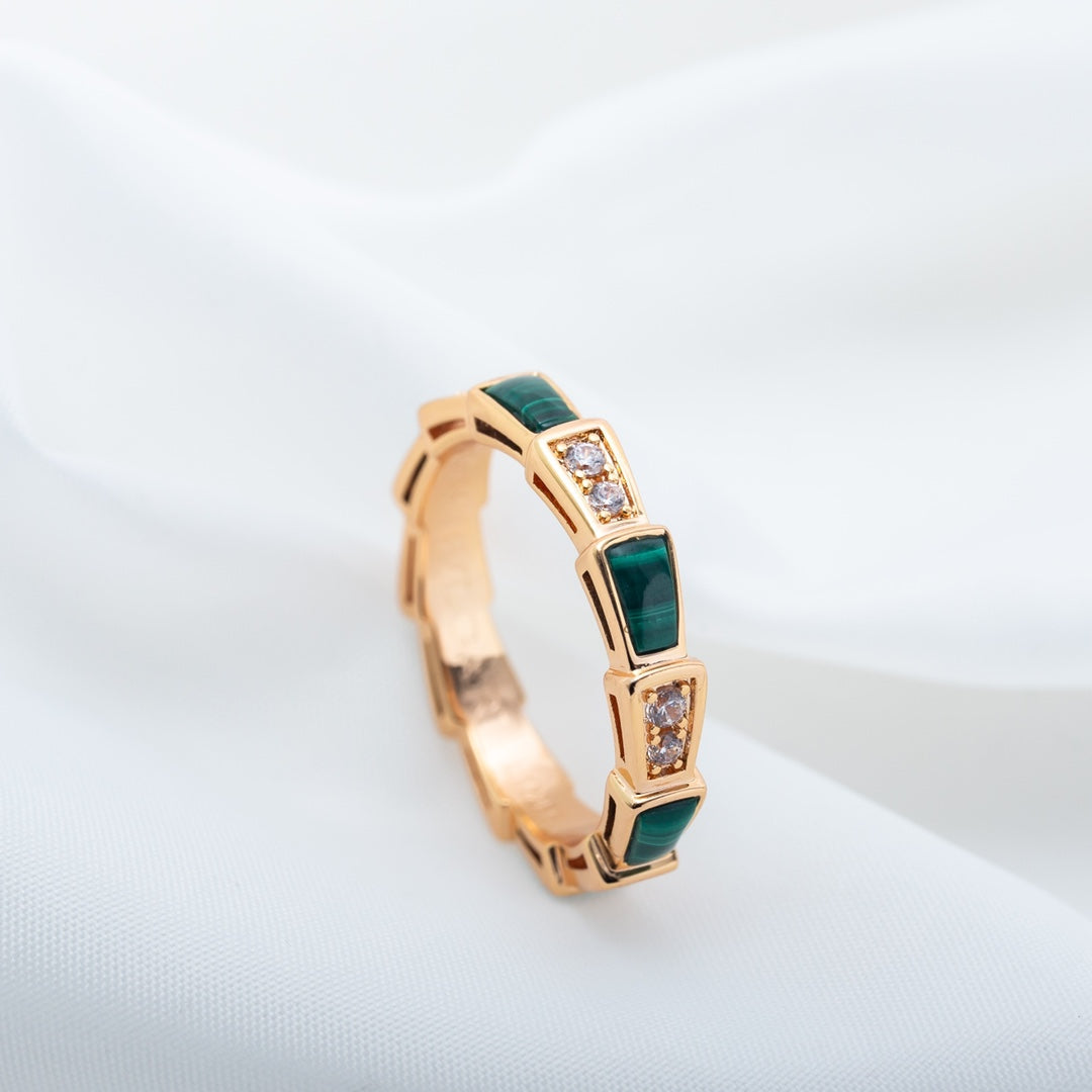 ¡®Jewelicorn¡¯SERPENTI RING PINK GOLD MALACHITE DIAMOND 3MM