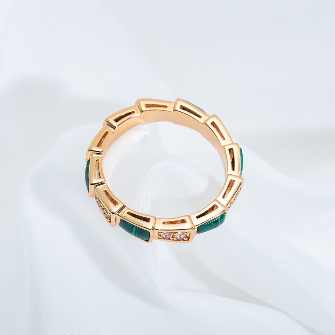¡®Jewelicorn¡¯SERPENTI RING PINK GOLD MALACHITE DIAMOND 3MM