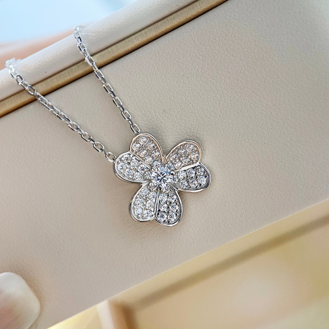 ¡®Jewelicorn¡¯CLOVER DIAMOND NECKLACE SILVER