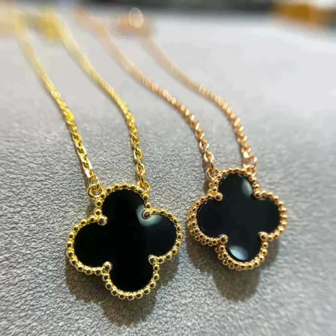 ¡®Jewelicorn¡¯CLOVER 15MM BLACK ONYX SINGLE FLOWER NECKLACE