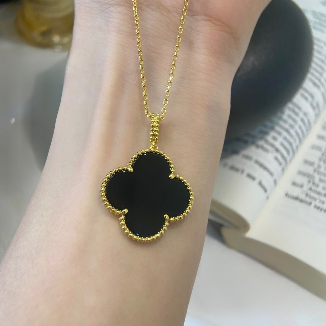 ¡®Jewelicorn¡¯CLOVER 25MM NECKLACE GOLD ONYX