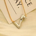 ¡®Jewelicorn¡¯VOLT SILVER DIAMOND PEDANT NECKLACE