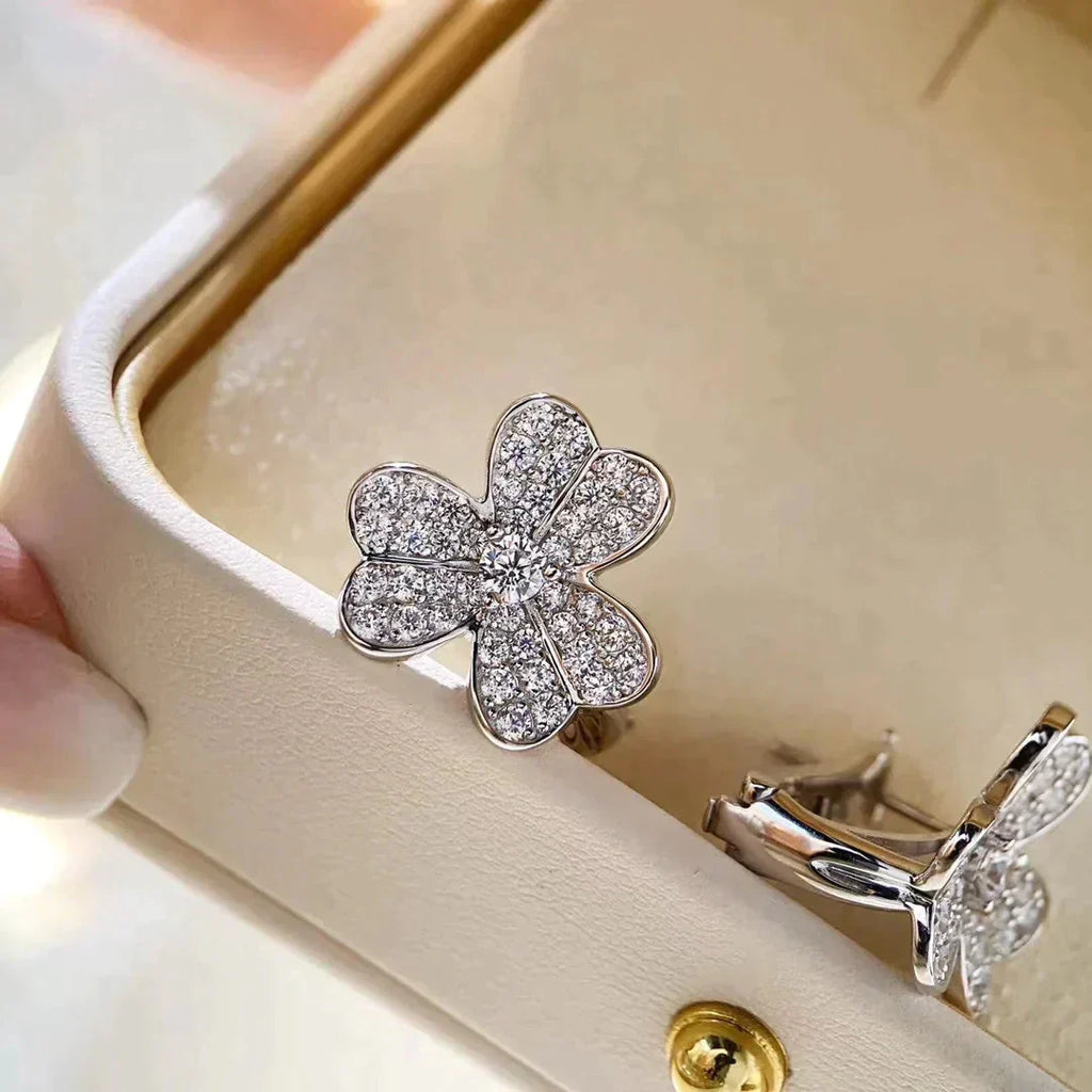 ¡®Jewelicorn¡¯CLOVER COMOS DIAMOND EARRINGS SILVER