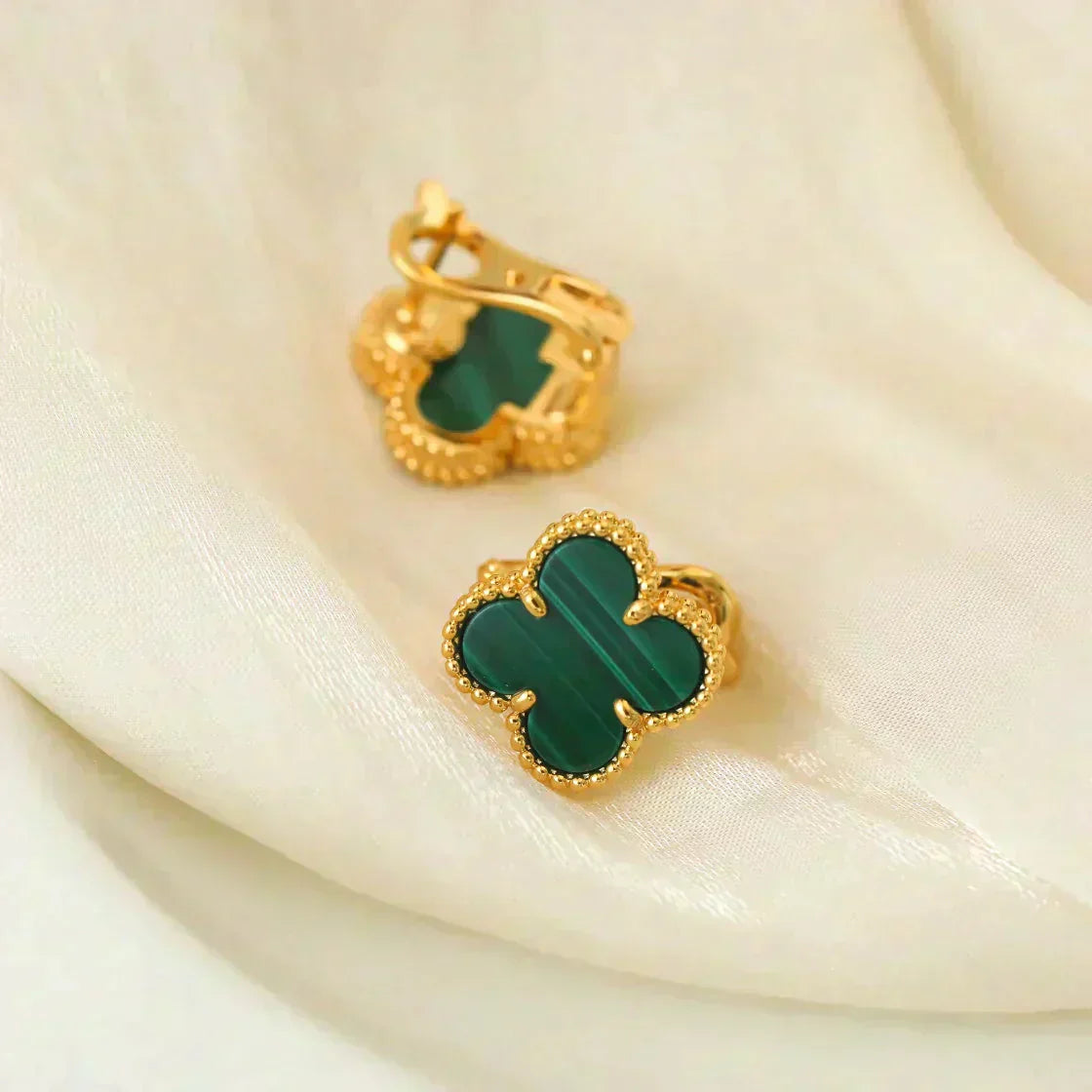 ¡®Jewelicorn¡¯CLOVER MEDIUM 1 MOTIFS MALACHITE  EARRINGS