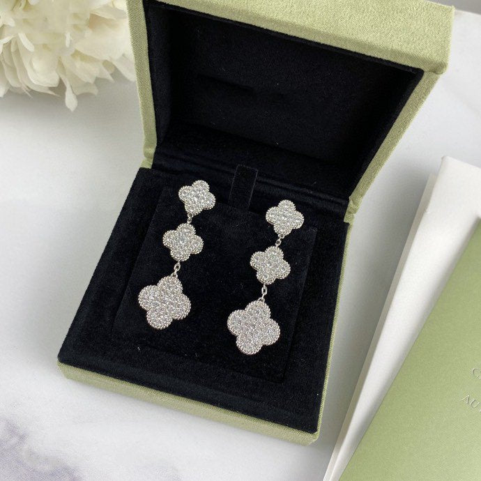 ¡®Jewelicorn¡¯CLOVER 3 MOTIF DIAMOND SILVER DROP EARRINGS