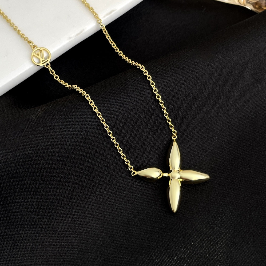 ¡®Jewelicorn¡¯LOUISETTE GOLD NECKLACE
