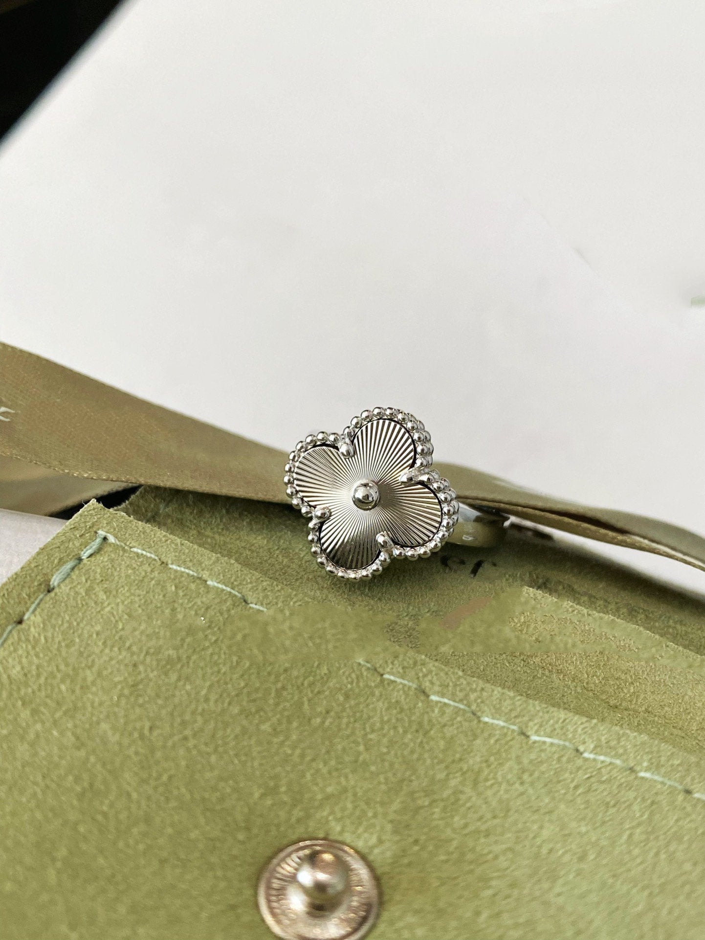 ¡®Jewelicorn¡¯CLOVER SILVER RING