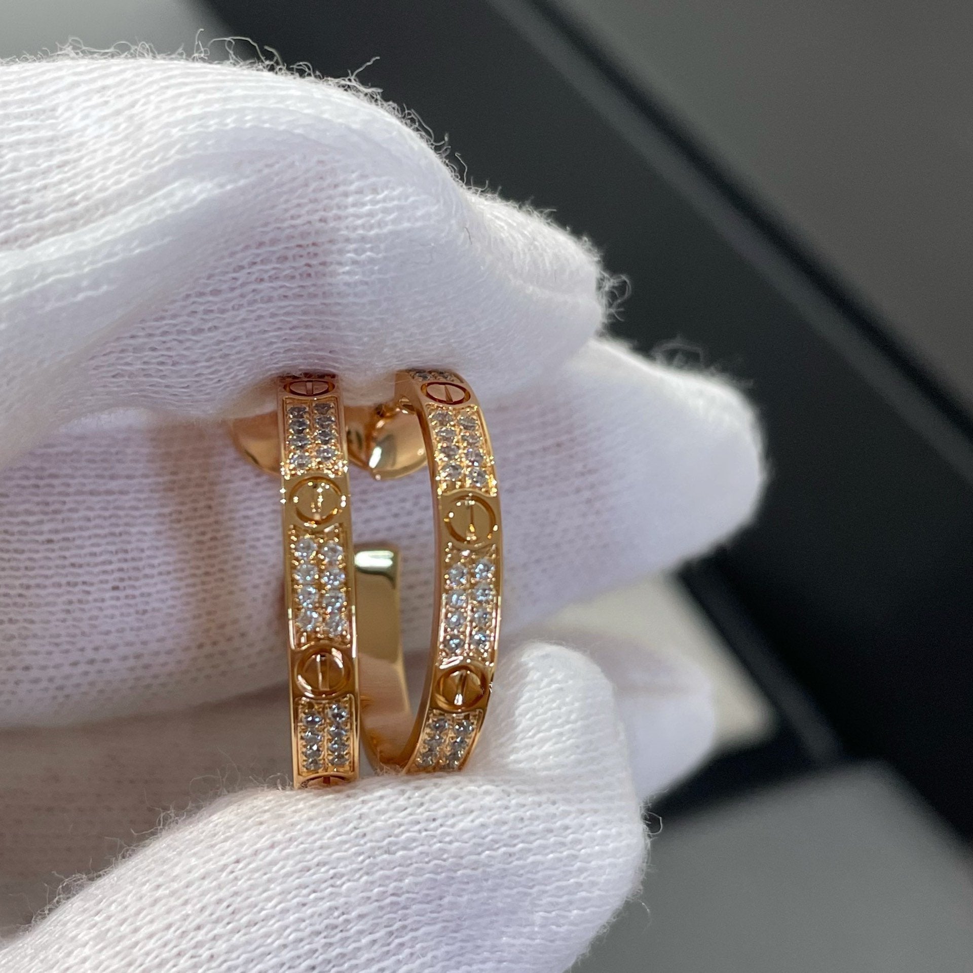 ¡®Jewelicorn¡¯LOVE DIAMOND PINK GOLD HOOP EARRINGS