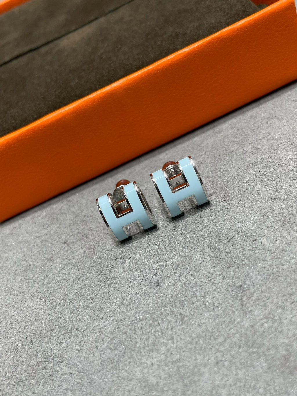 ¡®Jewelicorn¡¯POP H SKY BLUE STUD EARRINGS