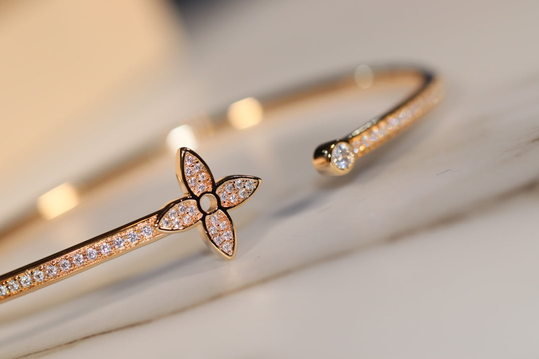 ¡®Jewelicorn¡¯IDYLLE GOLD OPEN BRACELET DIAMOND PAVED