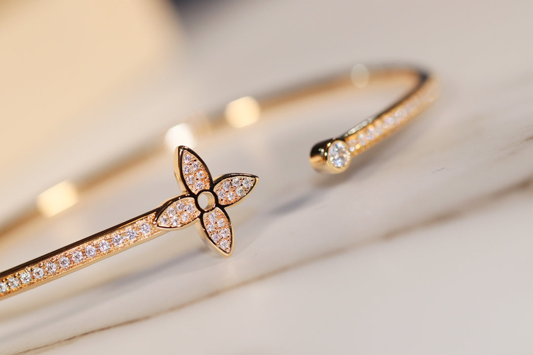 ¡®Jewelicorn¡¯IDYLLE GOLD OPEN BRACELET DIAMOND PAVED