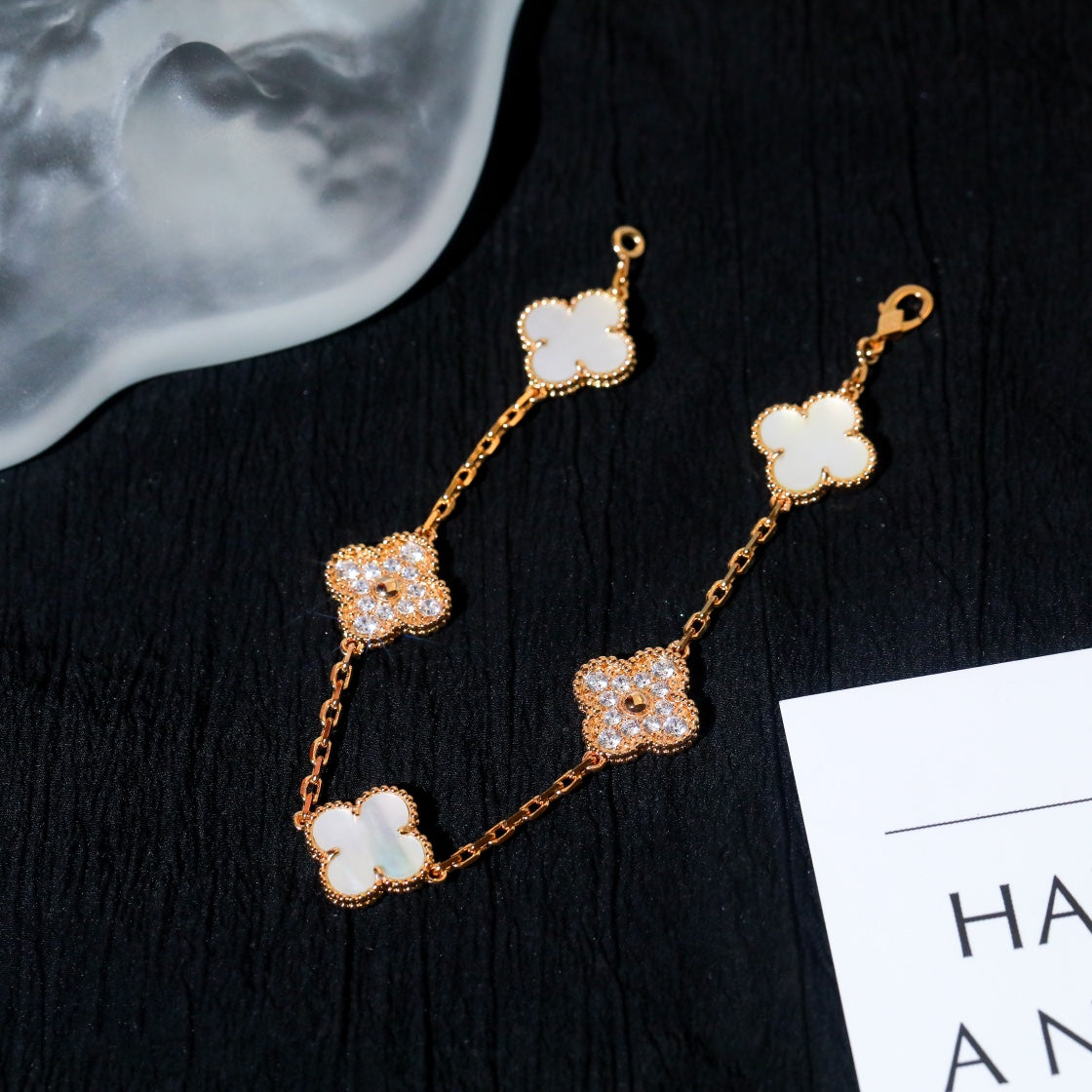 ¡®Jewelicorn¡¯CLOVER BRACELET 5 MOTIF WHITE MOP DIAMOND