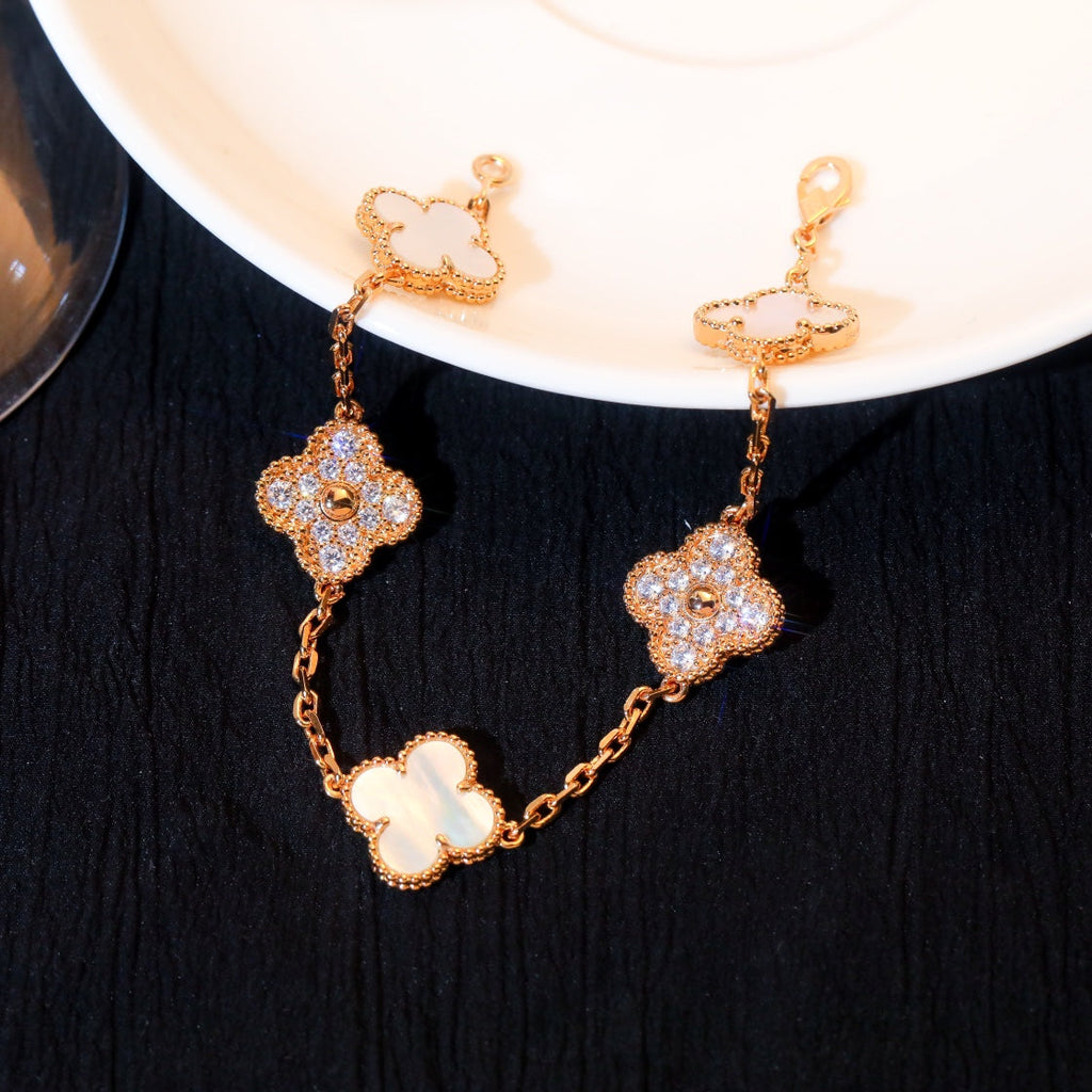 ¡®Jewelicorn¡¯CLOVER BRACELET 5 MOTIF WHITE MOP DIAMOND
