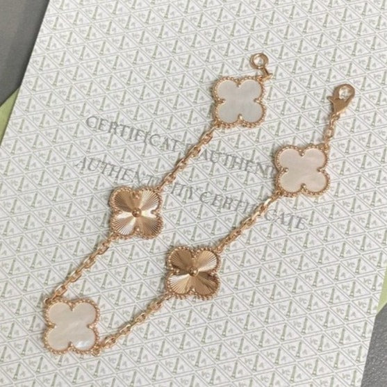 ¡®Jewelicorn¡¯CLOVER BRACELET 5 MOTIF WHITE MOP PINK GOLD