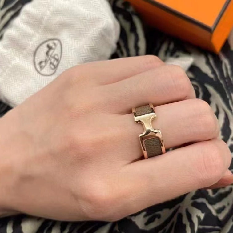 ¡®Jewelicorn¡¯OLYMPE PINK GOLD RING