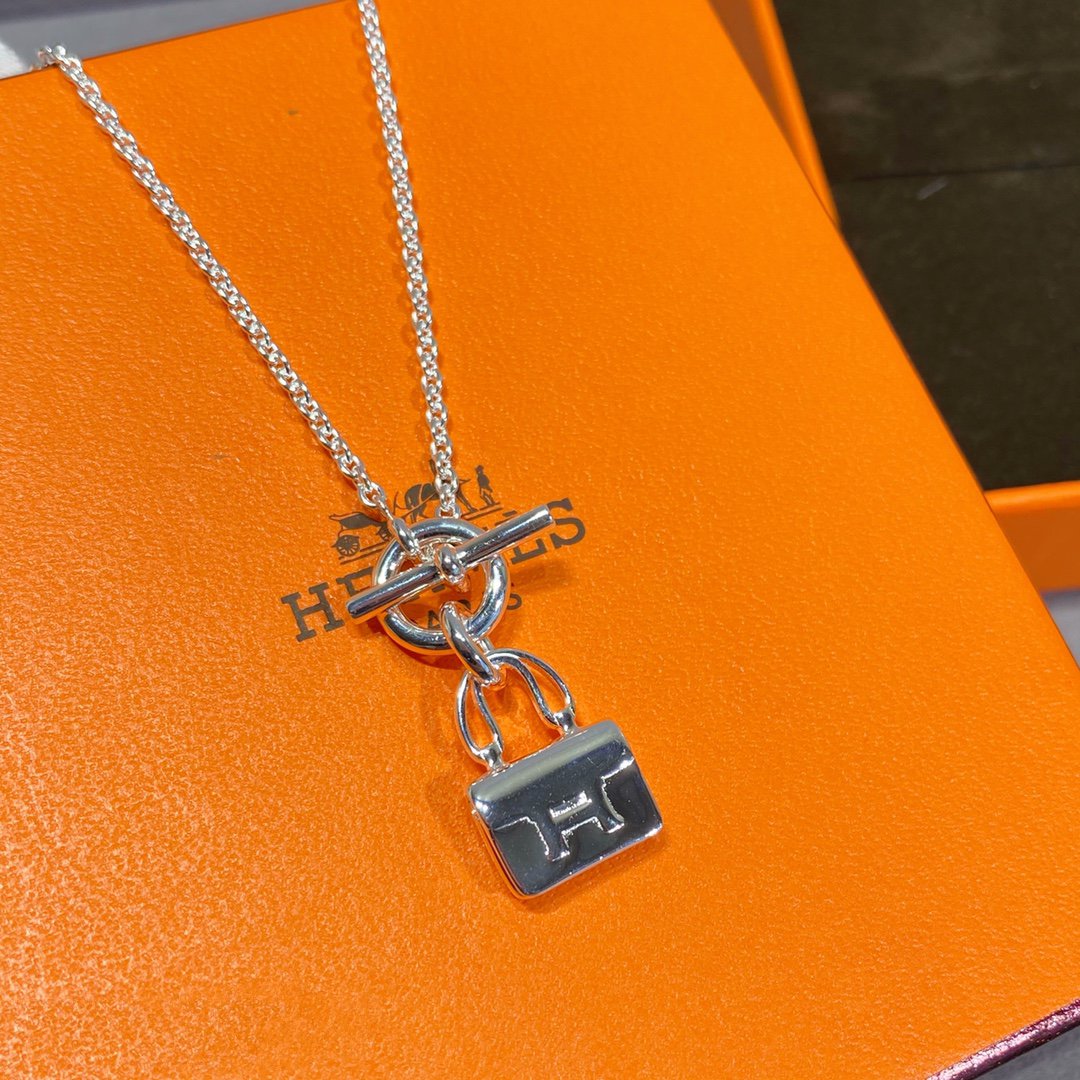 ¡®Jewelicorn¡¯CONSTANCE PEDANT SILVER NECKLACE