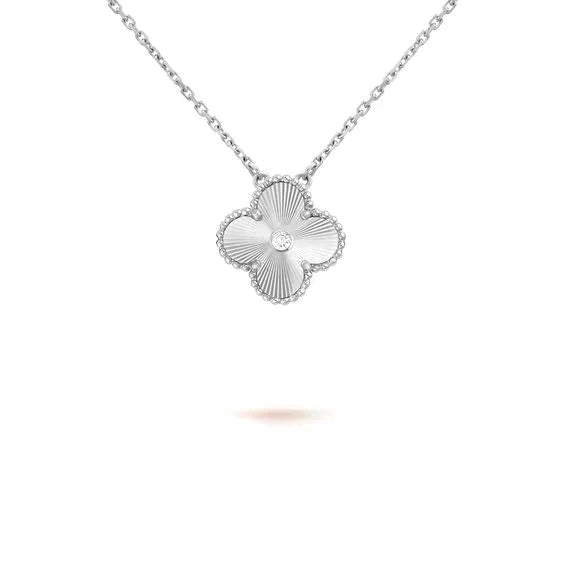 ¡®Jewelicorn¡¯CLOVER  15MM DIAMOND LASER NECKLACE SILVER