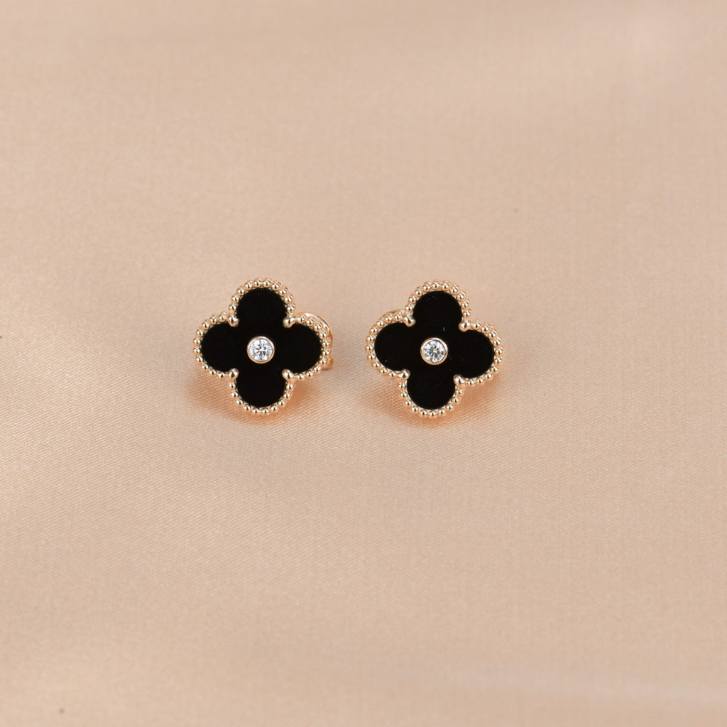 ¡®Jewelicorn¡¯CLOVER MEDIUM 1 MOTIFS ONYX DIAMOND EARRINGS