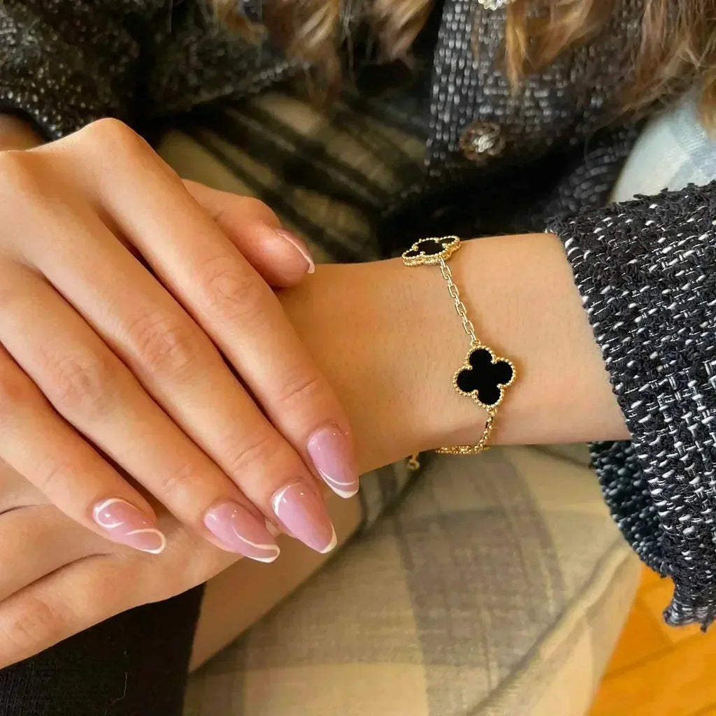 ¡®Jewelicorn¡¯CLOVER  5 MOTIFS BLACK ONYX BRACELET
