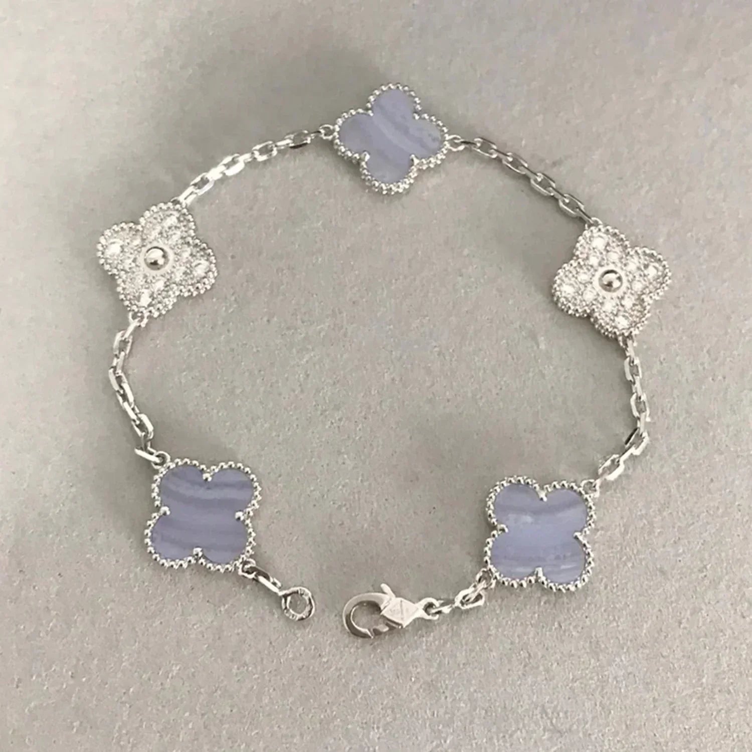 ¡®Jewelicorn¡¯CLOVER  5 MOTIF DIAMOND PURPLE CHALCEDONY BRACELET SILVER