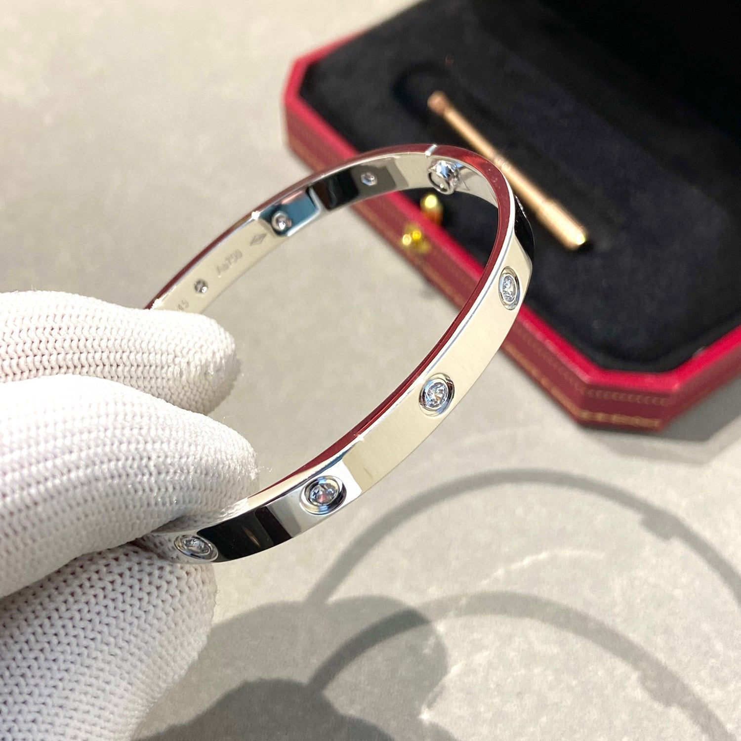 ¡®Jewelicorn¡¯LOVE BRACELET 6.1MM 10 DIAMONDS