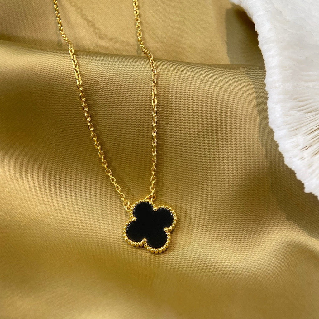 ¡®Jewelicorn¡¯CLOVER 15MM BLACK ONYX SINGLE FLOWER NECKLACE