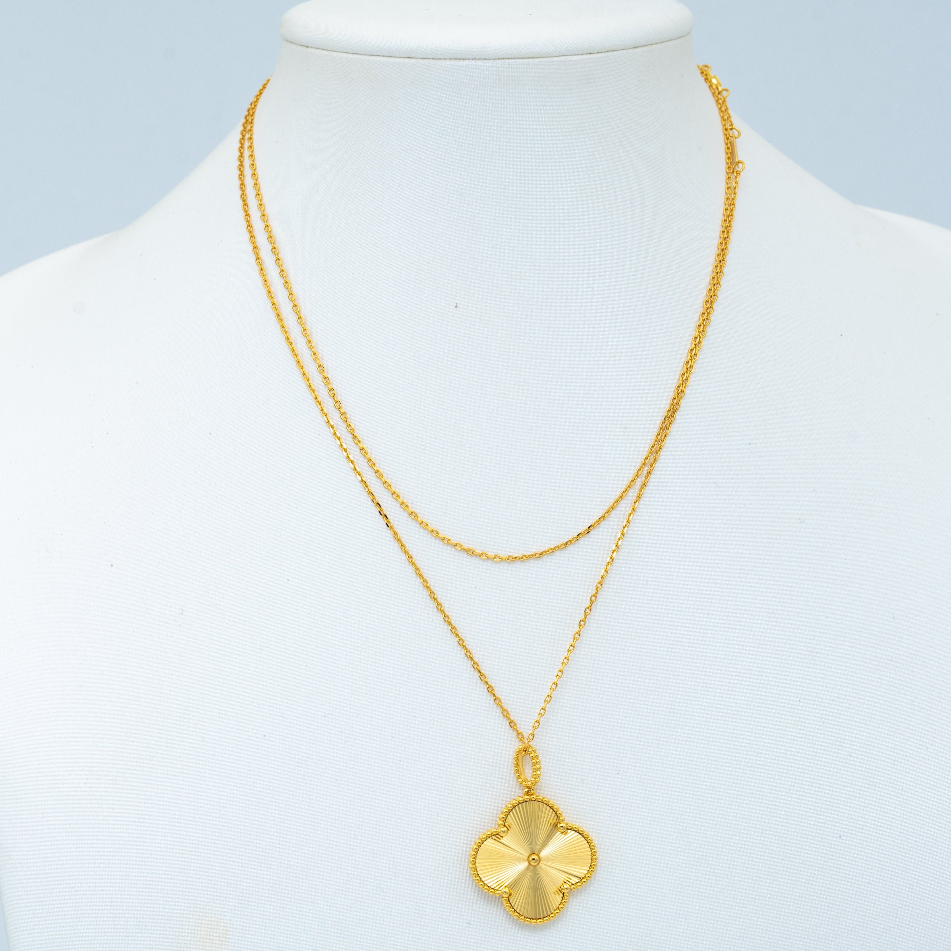 ¡®Jewelicorn¡¯CLOVER 25MM PEDANT NECKLACE GOLD