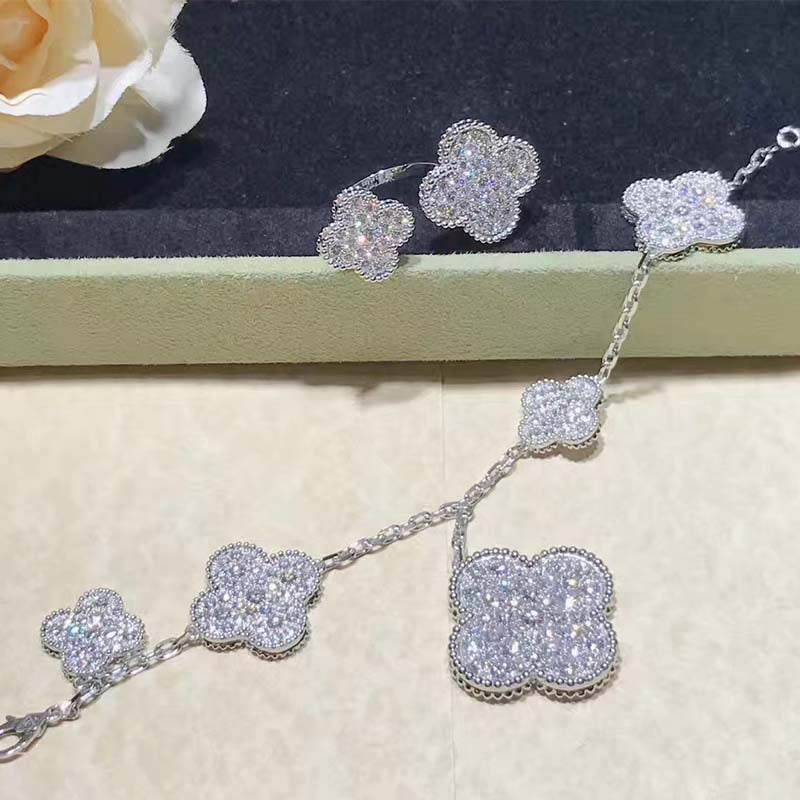 ¡®Jewelicorn¡¯CLOVER 6 MOTIFS SILVER DIAMOND BRACELET