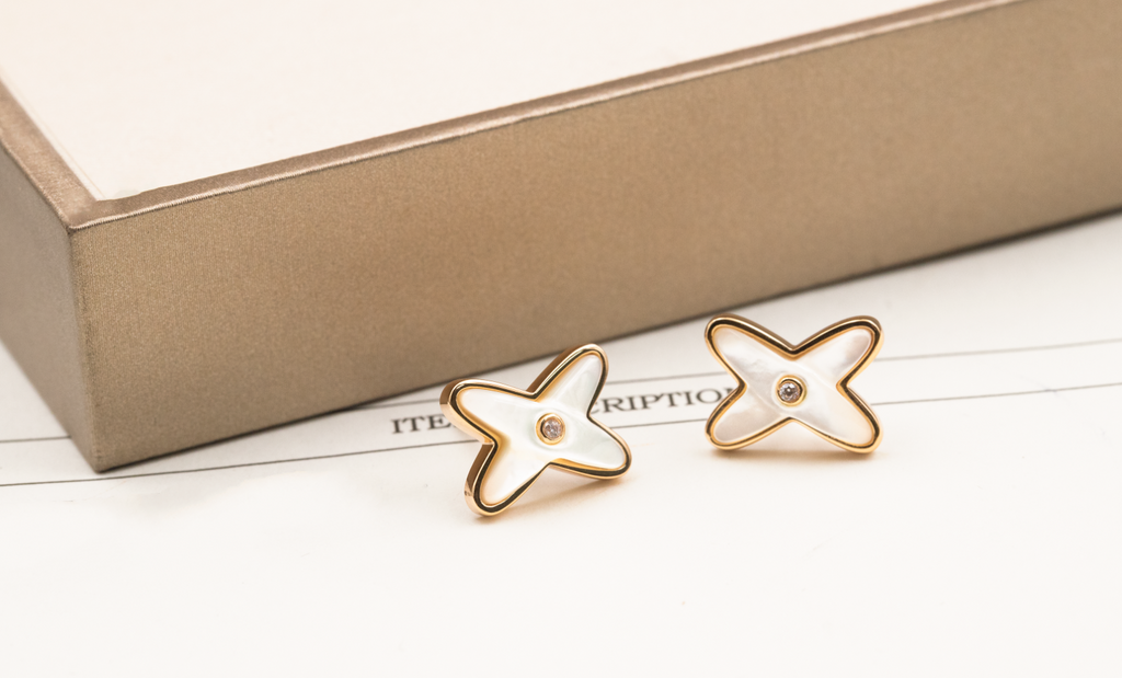 ¡®Jewelicorn¡¯JEUX DE WHITE MOP PINK GOLD DIAMOND EARRINGS