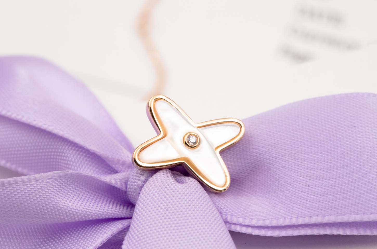 ¡®Jewelicorn¡¯JEUX DE WHITE MOP PINK GOLD DIAMOND EARRINGS