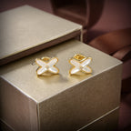 ¡®Jewelicorn¡¯JEUX DE WHITE MOP GOLD DIAMOND EARRINGS
