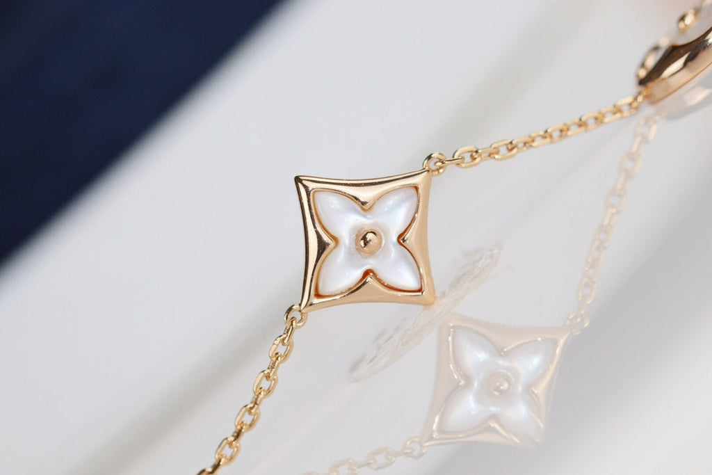 ¡®Jewelicorn¡¯LEAF CLOVER BRACELET