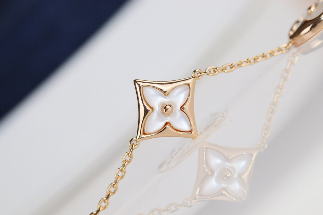 ¡®Jewelicorn¡¯LEAF CLOVER BRACELET