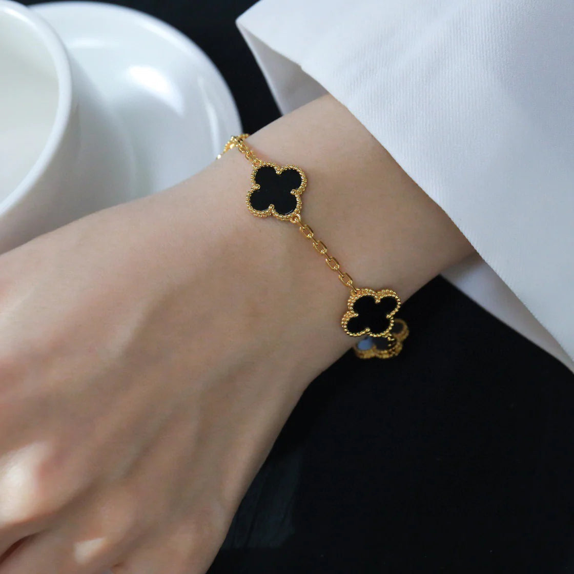 ¡®Jewelicorn¡¯CLOVER  5 MOTIFS BLACK ONYX BRACELET
