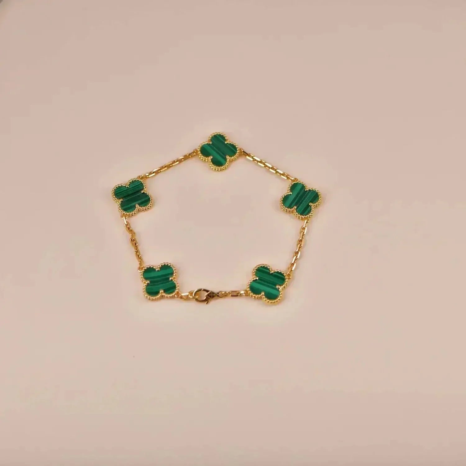 ¡®Jewelicorn¡¯CLOVER 5 MOTIFS MALACHITE BRACELET