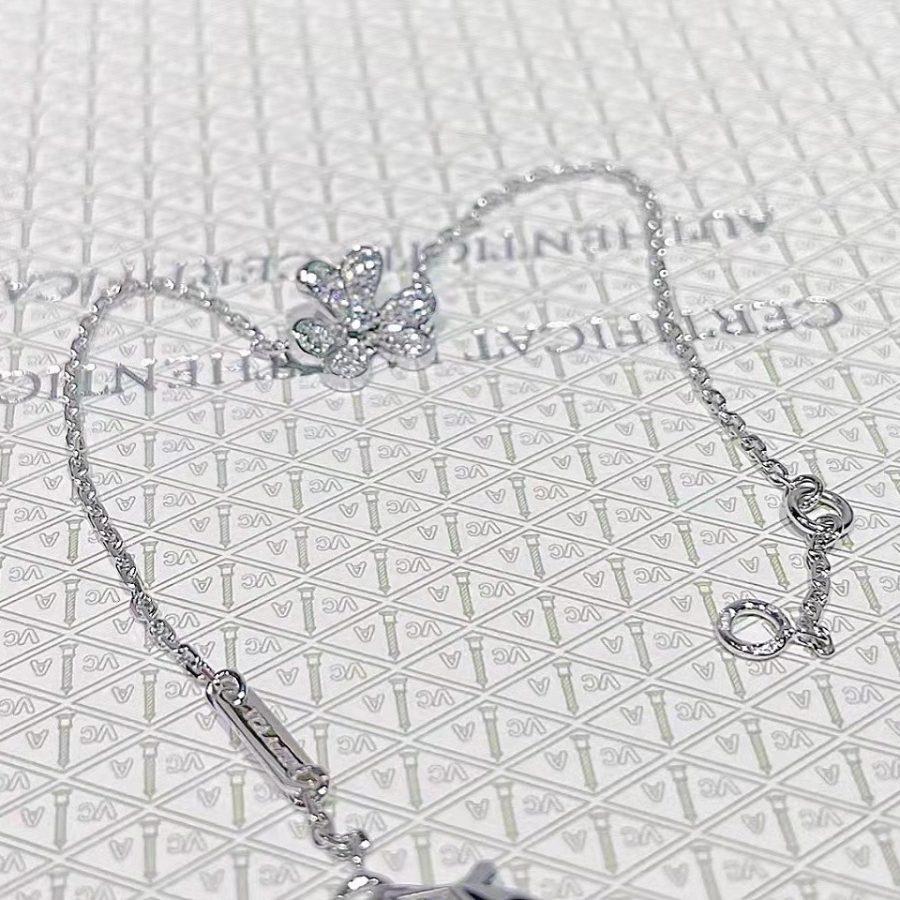 ¡®Jewelicorn¡¯FRIVOLE SILVER FLOWER DIAMOND BRACELET