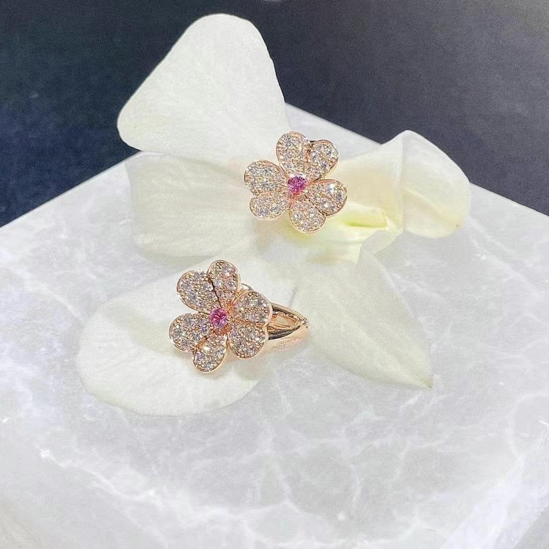 ¡®Jewelicorn¡¯FRIVOLE PINK GOLD FLOWER DIAMOND EARRINGS