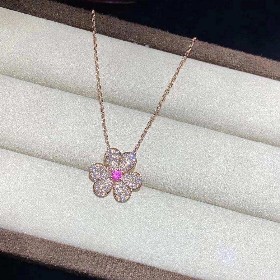 ¡®Jewelicorn¡¯FRIVOLE ROSE GOLD FLOWER DIAMOND NECKLACE