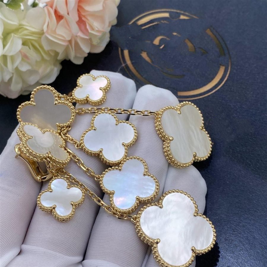 ¡®Jewelicorn¡¯CLOVER EARRINGS WHITE MOP 4 MOTIFS GOLD