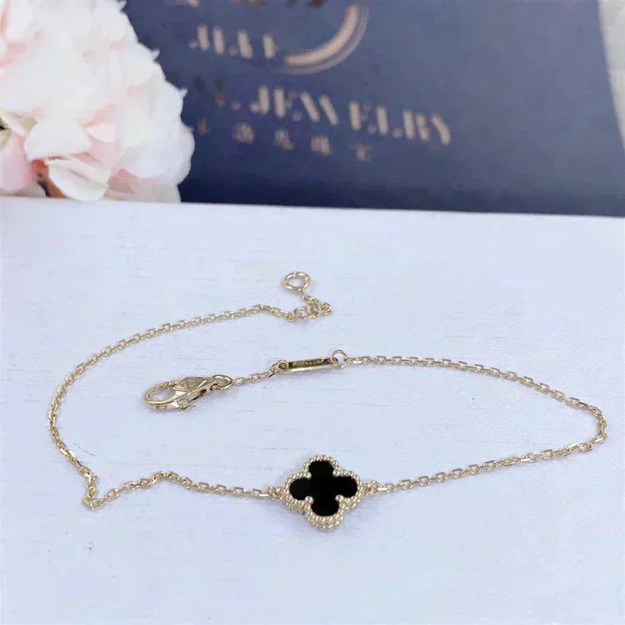 ¡®Jewelicorn¡¯CLOVER ONYX SINGLE FLOWER BRACELET