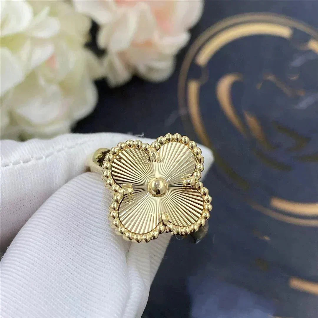 ¡®Jewelicorn¡¯CLOVER GOLD RING