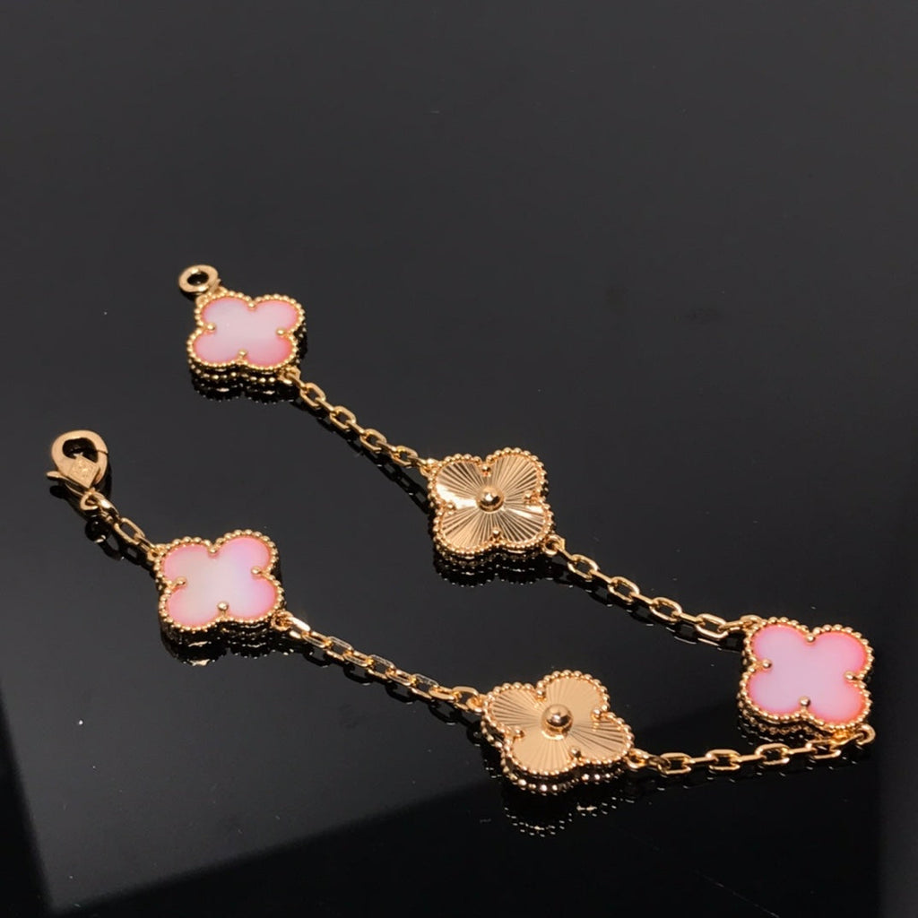 ¡®Jewelicorn¡¯CLOVER BRACELET 5 MOTIF PINK AND PINK GOLD