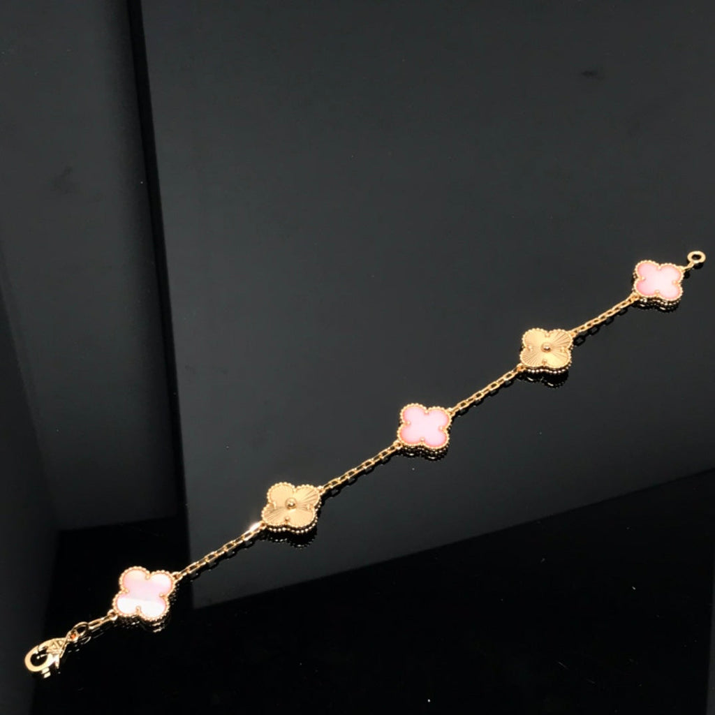 ¡®Jewelicorn¡¯CLOVER BRACELET 5 MOTIF PINK AND PINK GOLD