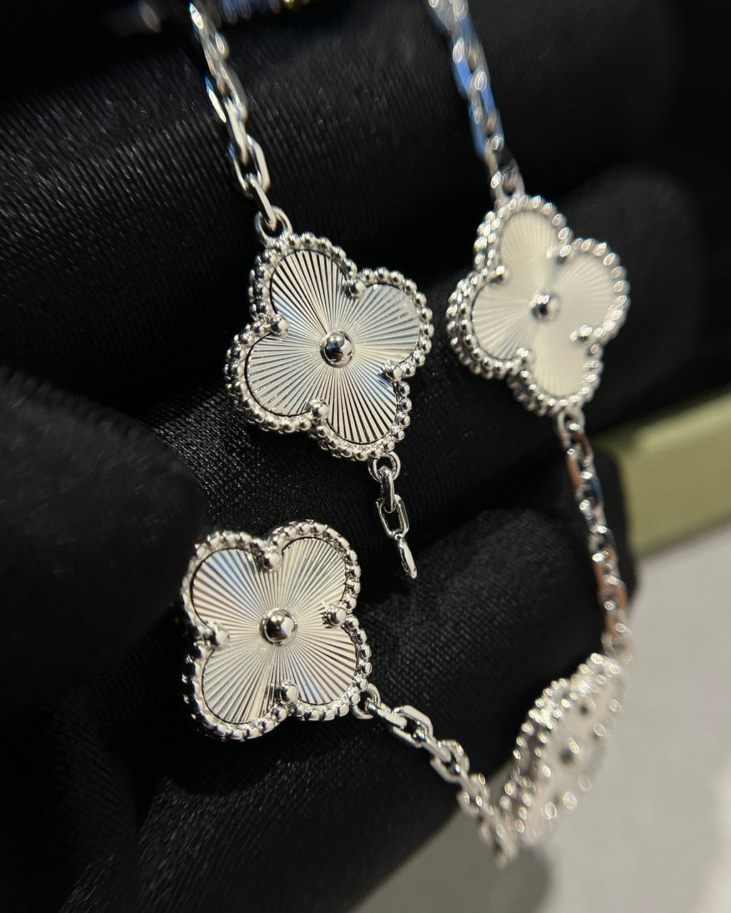 ¡®Jewelicorn¡¯CLOVER SILVER 5 MOTIFS BRACELET